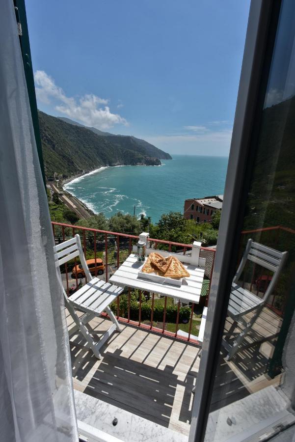 Amare Il Mare E Hotel Corniglia