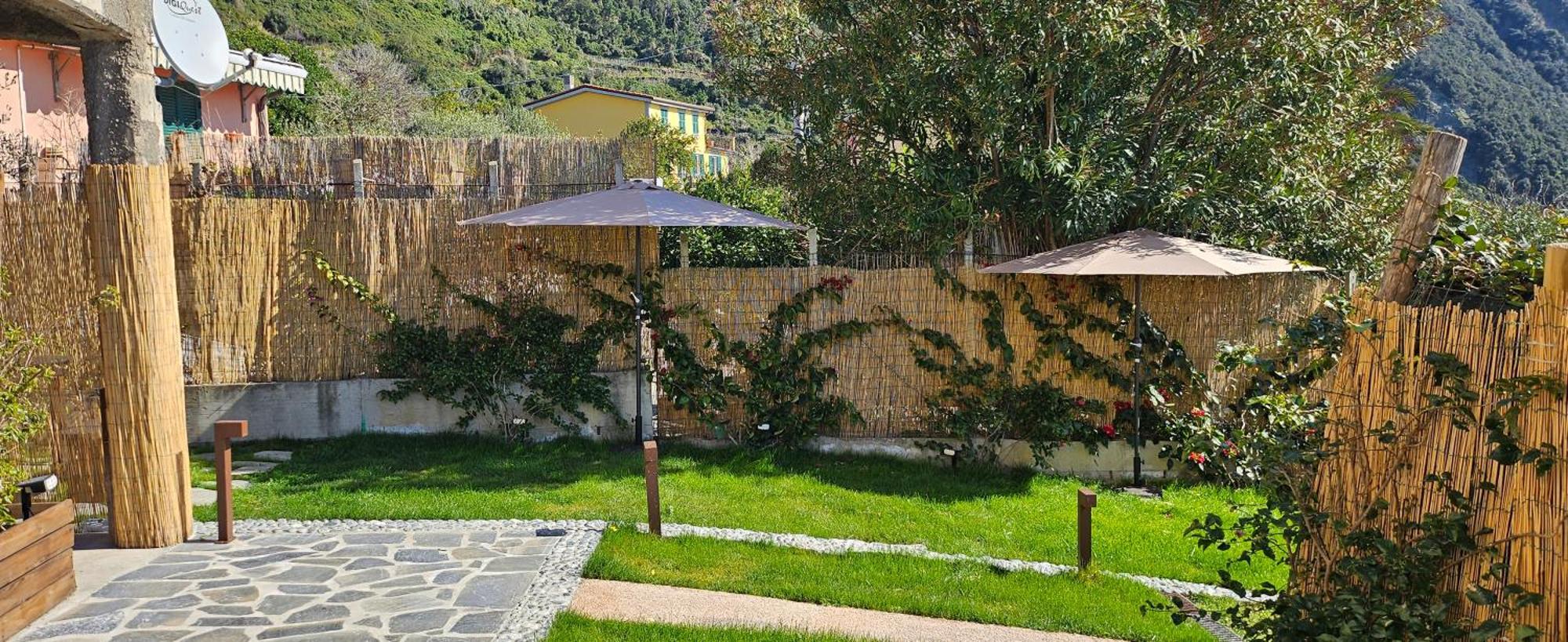 Amare Il Mare E Hotel Corniglia